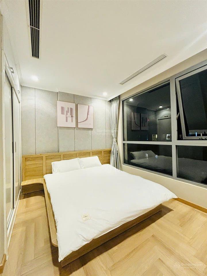 Khẩn cấp! bán căn hộ 2 pn tại park hill times city giá chỉ 8.5 tỷ.  0982 926 ***