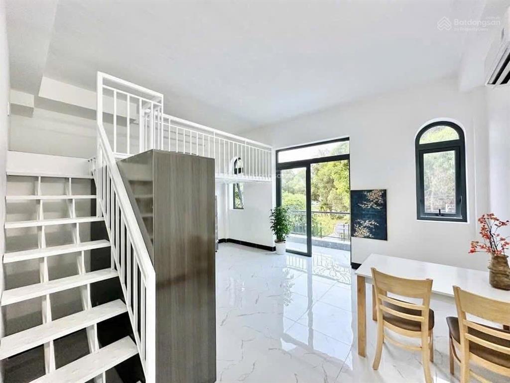 Phòng trọ giá rê bancol ngay sân vận động phú thọ