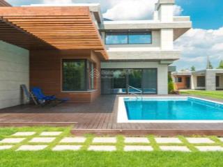 Mua vào lời ngay. 2 tầng mt trần khánh dư, q1. 14 x 29m. hđt 190 tr. giá 95 tỷ.