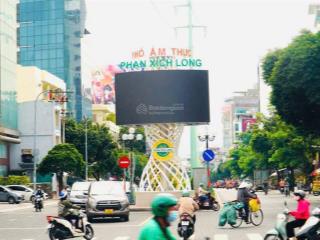 Siêu phẩm có 102. 30 về 21.6 tỷ, mặt tiền phan xích long, 4x17m,cn 78m2. hdt 62tr/th. thật 100%