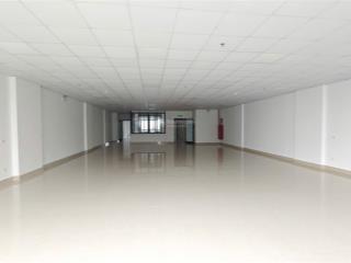 Cho thuê văn phòng lạc long quân, tây hồ dt 400m2 giá 100 triệu/tháng