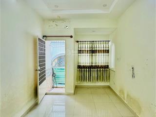Bán nhà 2 mặt tiền hẻm  hxh  có dòng tiền  thích quảng đức p.5  chỉ với 2.xx tỷ   0703 171 ***