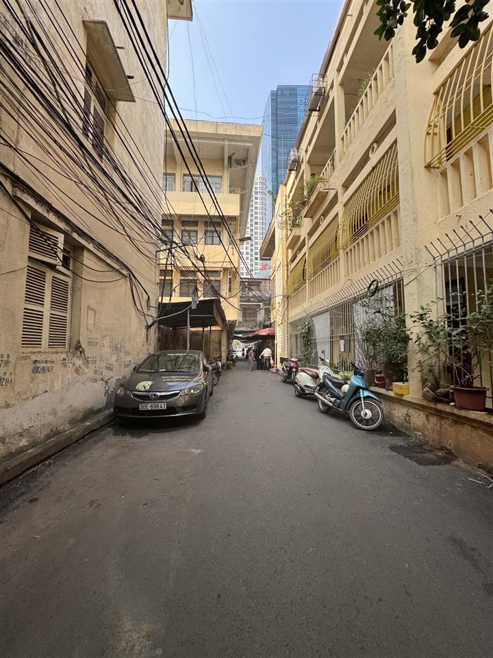 79 nguyễn chí thanh, 6 tầng 30m2 9,2 tỷ. 30m ô tô tránh, lô góc. 2 thoáng sổ a4. siêu hiếm