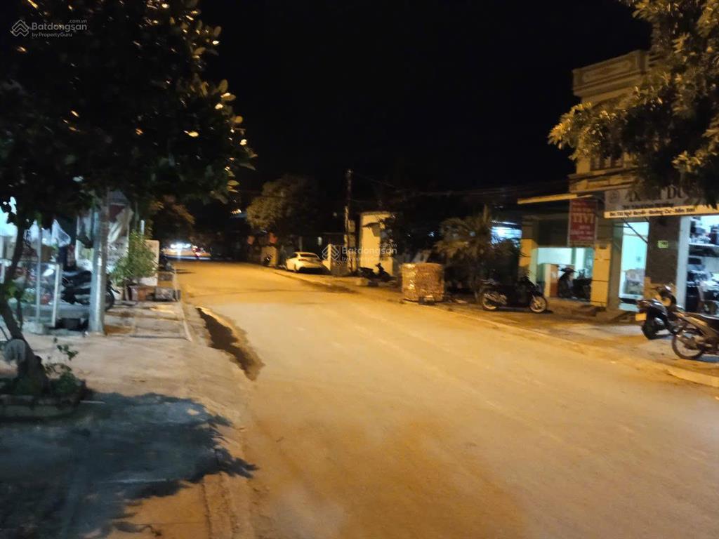 Bán nhà mặt tiền đường ngô quyền  phường quảng cư, sầm sơn