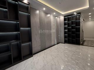 Bán nr tại ngọc lâm, 11,15 tỷ, 57m2, 5pn, 5wc, mặt tiền 3.5m, 6 tầng thang máy thông hồng tiến