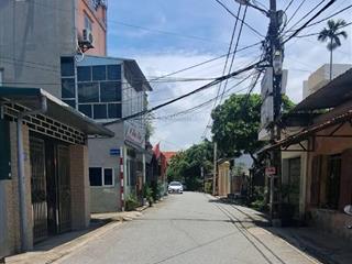 Mảnh đất nhỏ khuôn tiền vị trí kim cương, oto trung tâm đông dư gần đê bát khối. thật nhanh