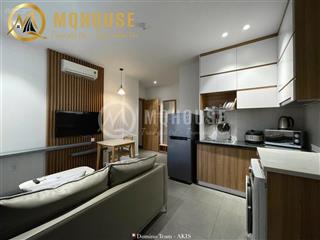 Căn hộ 1pn phong cách cổ điển  sàn gỗ hiện đại tông màu ấm  không gian rộng rãi ngay quốc hương