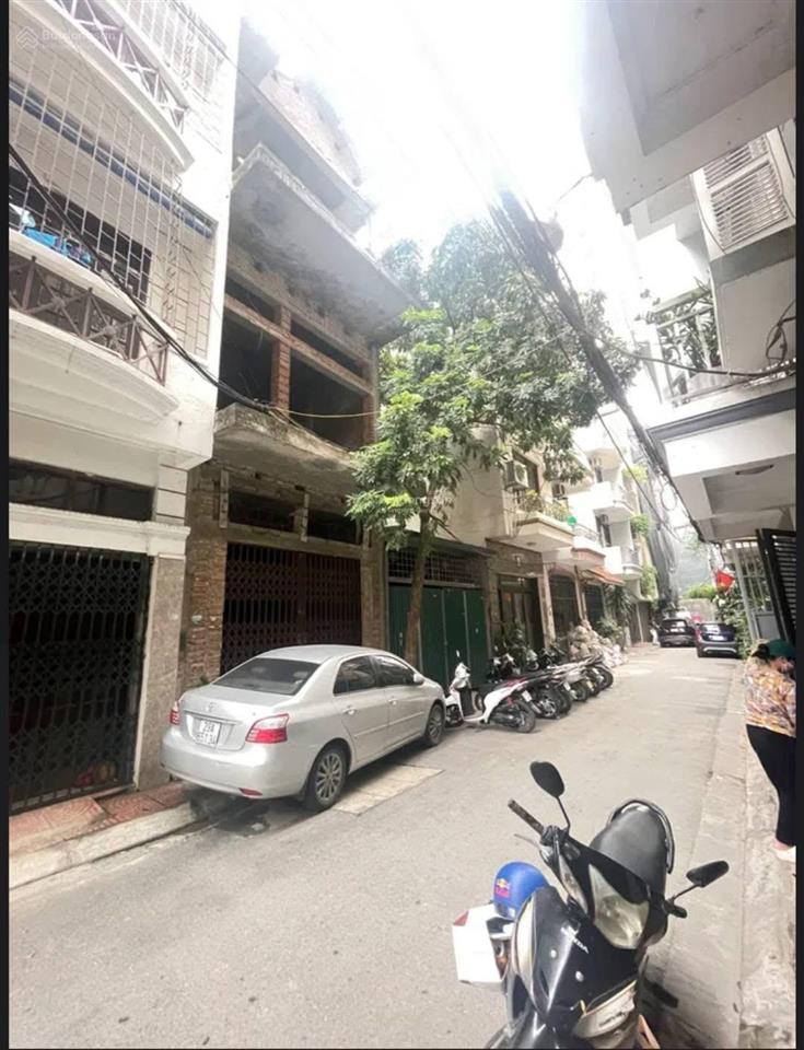 Hàng hot bán liền kề hàng xóm ngoại giao đoàn 56m2 5 tầng chỉ 17.9 tỷ