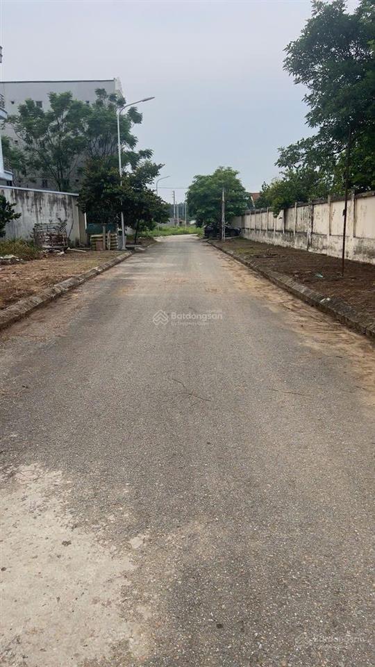 Bán lô đất tái định cư bình yên trung tâm bình yên, thạch thất