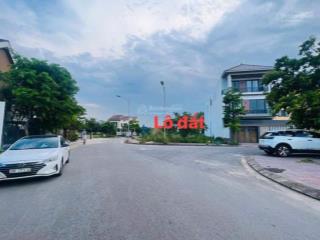 Chính chủ gửi bán lô biệt thự 2 mặt tiền siêu đẹp dự án 533 đức ninh đông  tp đồng hới