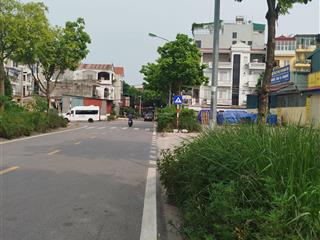 Chỉ 14.1 tỷ sở hữu nhà lô góc 94m, 5 tầng