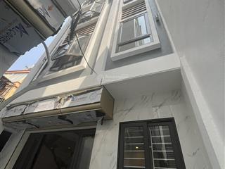 Bán nhà riêng lạc long quân, giá siêu hời 8,3 tỷ, 38m2, 20m ra đường ô tô, nhà xây mới đẹp