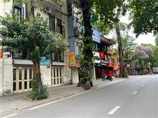 Mặt phố quán thánh dt 61m2 x 3 tầng mt 8m. giá 25 tỷ đang cho thuê 50 triệu ôtô đỗ cửa ngày đêm