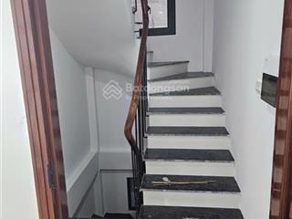 Bán nhà 4 phòng ngủ  thang máy  rất gần mặt phố hương viên  10.1 tỷ