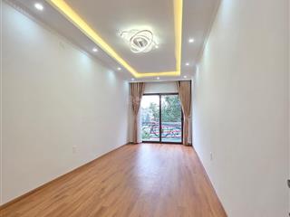 Bán toà nhà 11 tầng mai hắc đế  10m mặt tiền  dòng tiền 5 tỷ/ năm  205 tỷ