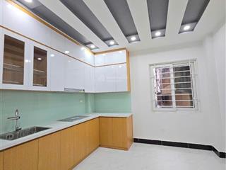 Bán nhà dịch vọng cầu giấy nhà đẹp gần phố ngõ thông ô tô hai thoáng  42m2, hơn 11 tỷ