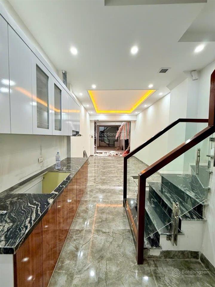 Bán nhà hồ tùng mậu cầu giấy nhà đẹp xây mới gần phố 34m2, 5 tầng, hơn 6 tỷ