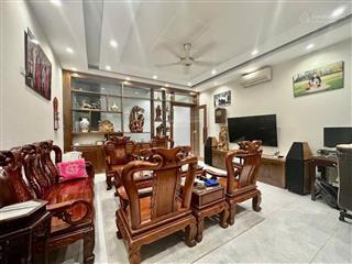 Bán nhà dịch vọng cầu giấy  7 tầng thang máy  ô tô đỗ cửa  vị trí đẹp  40m2, chỉ hơn 11 tỷ