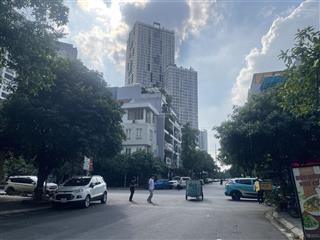 La khêhà đôngphân lô  mặt phố  lô góc kinh doanh  nhà 5 tầng  diện tích 111m2  mặt tiền 23m