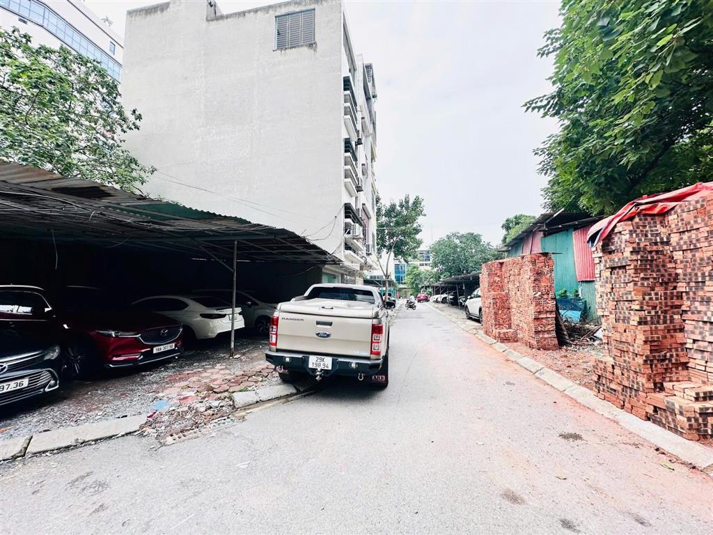 Lê quang đạo đất phân lô lô góc ô tô tránh vỉa hè kinh doanh sầm uất mặt tiền khủng