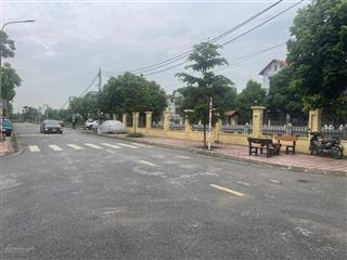 Bán đất đấu giá liên ninh 140 triệu / m2, 82 m2, vỉa hè , phân lô ô tô tránh , lô góc 2 mặt thoáng
