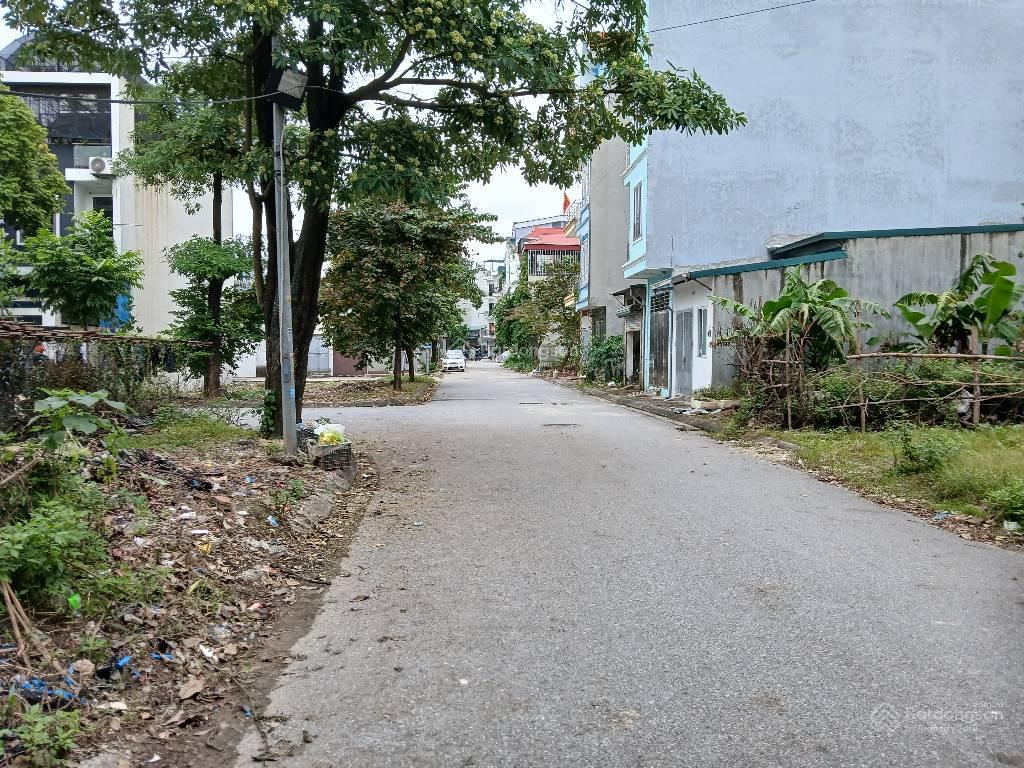 Bán gấp đất tđc tại lạc thị, ngọc hồi, 8,3 tỷ, 40m2 , mt 3,6 m , vỉa hè , ô tô tránh nhau