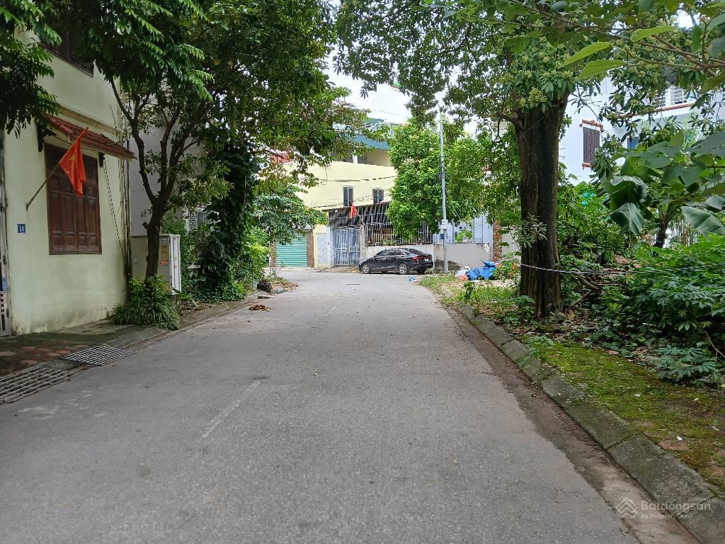 Bán gấp đất tđc tại lạc thị, ngọc hồi, 8,3 tỷ, 40m2 , mt 3,6 m , vỉa hè , ô tô tránh nhau