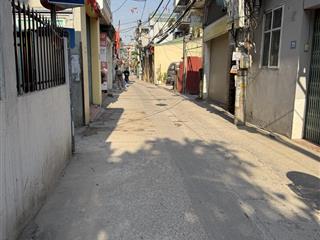 Bán đất tại thọ am, liên ninh, 110 triệu / m2, 125 m2, trục chính kinh doanh , chia dc 2 lô 65 m2 .