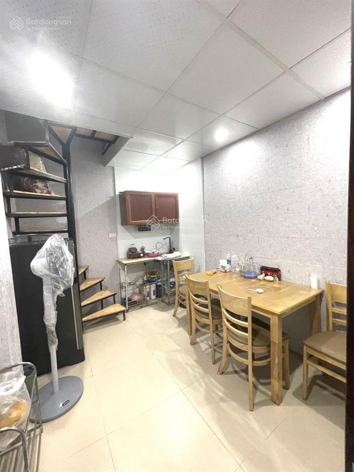 Chính chủ bán nhà nguyễn lương bằng, trung tâm đống đa, lô góc , 3 tầng 2 ngủ đủ công năng  3 tỷ