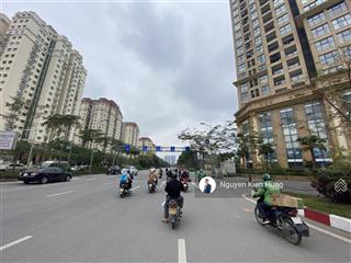 Bán tòa nhà phố võ chí công, lô góc, 11 tầng thang máy, dt 459m2, mt rộng 194 tỷ