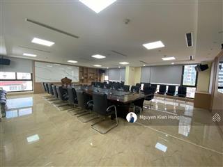 Bán tòa lô góc  mặt phố đường võ chí công 317m2, mt siêu rộng, 11 tầng, 135 tỷ