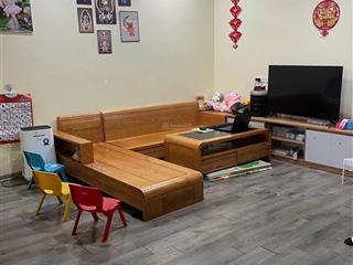 Gia đình cần bán căn hộ tòa a chung cư osaka 48 ngọc hồi. dt 56m2 gồm 2 ngủ . giá chào 4,xxtỷ