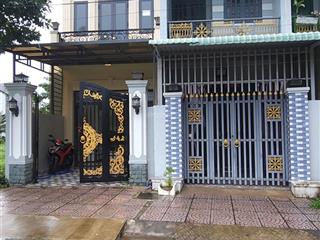 Nhà sát trường học và bệnh viện, 4,6x22m, sổ hồng riêng, 1.5 tỷ là sở hữu ngay