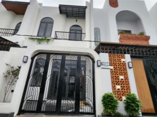 Nhà sổ hồng riêng, 5x18, sát chợ bình chánh, 2ty580 ( trả trước 900tr sở hữu ) còn thương lượng
