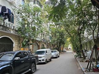 Bán nhà lk yên nghĩa  hà đông.
ô tô tránh vỉa hè rộng khu dân trí cao.
