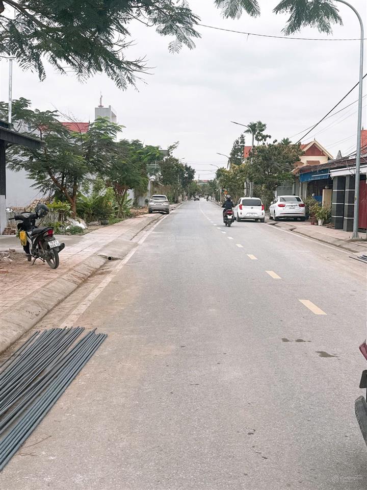 Siêu phẩm nhà 2 tầng trung tâm thị trấn núi đối view sông đa độ không gian sống lý tưởng hơn 400m2