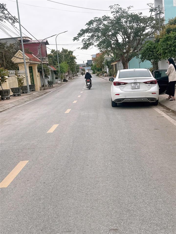 Siêu phẩm nhà 2 tầng trung tâm thị trấn núi đối view sông đa độ không gian sống lý tưởng hơn 400m2