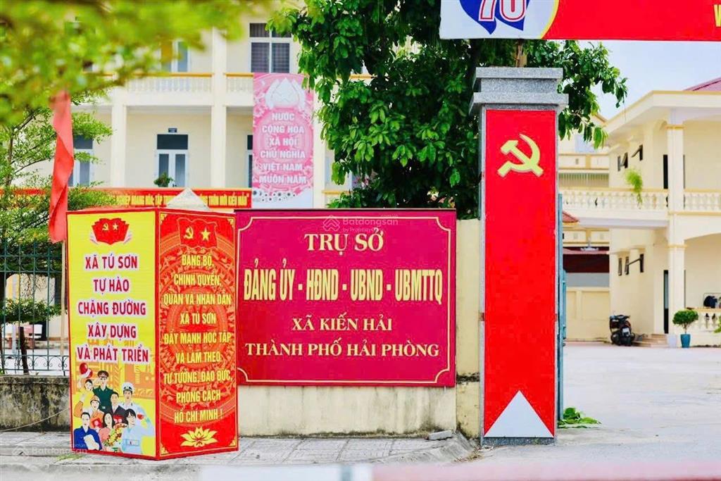Siêu phẩm trục xã tân phong ( nay là xã kiến hải ) cách uỷ ban trường học chỉ 300m ,gần cảng nam đs