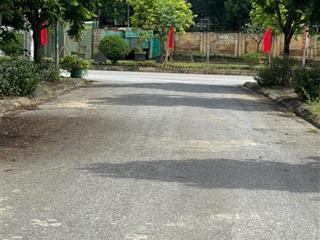 Bán nhà khu tái định cư thạch hòa 120 m2, nhà 4 tầng, giá 10.5 tỷ