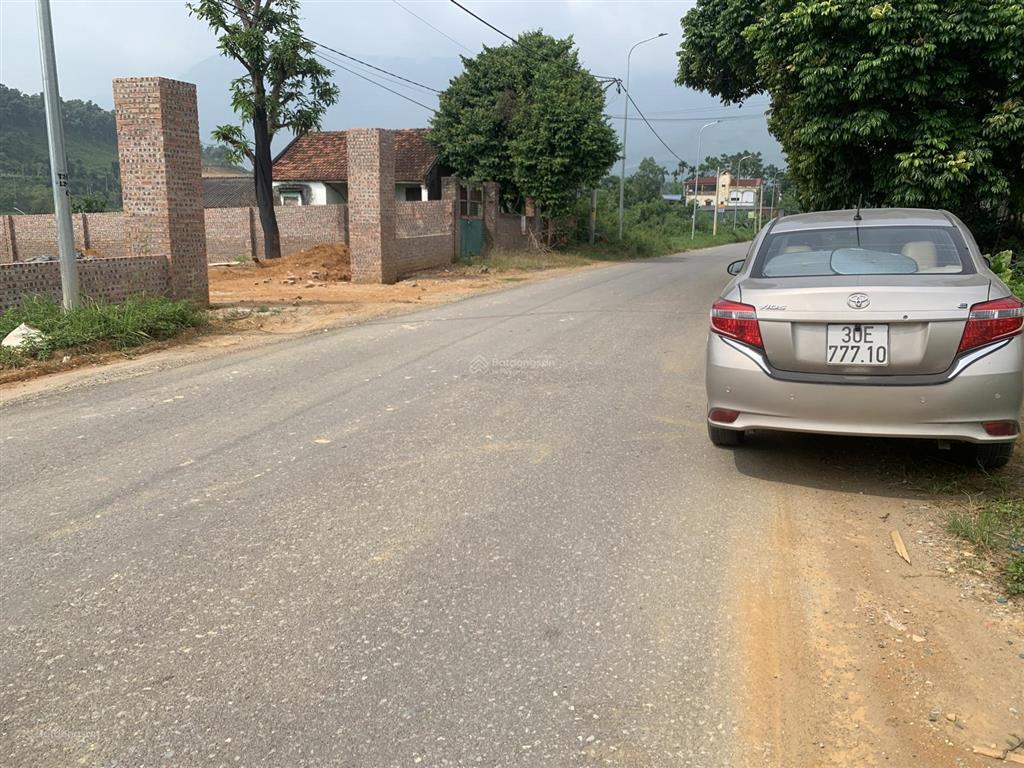 Bán đất mặt đường quốc lộ 21 a 300 m2 giá 4,5 tỷ