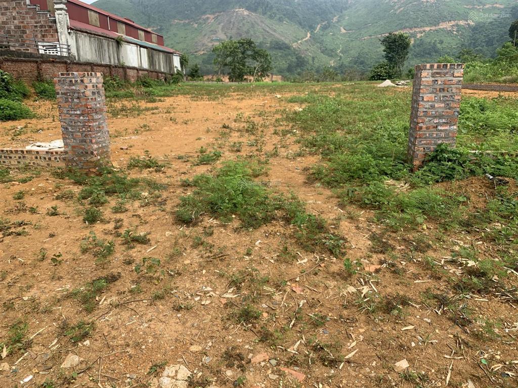 Bán đất mặt đường quốc lộ 21 a 300 m2 giá 4,5 tỷ