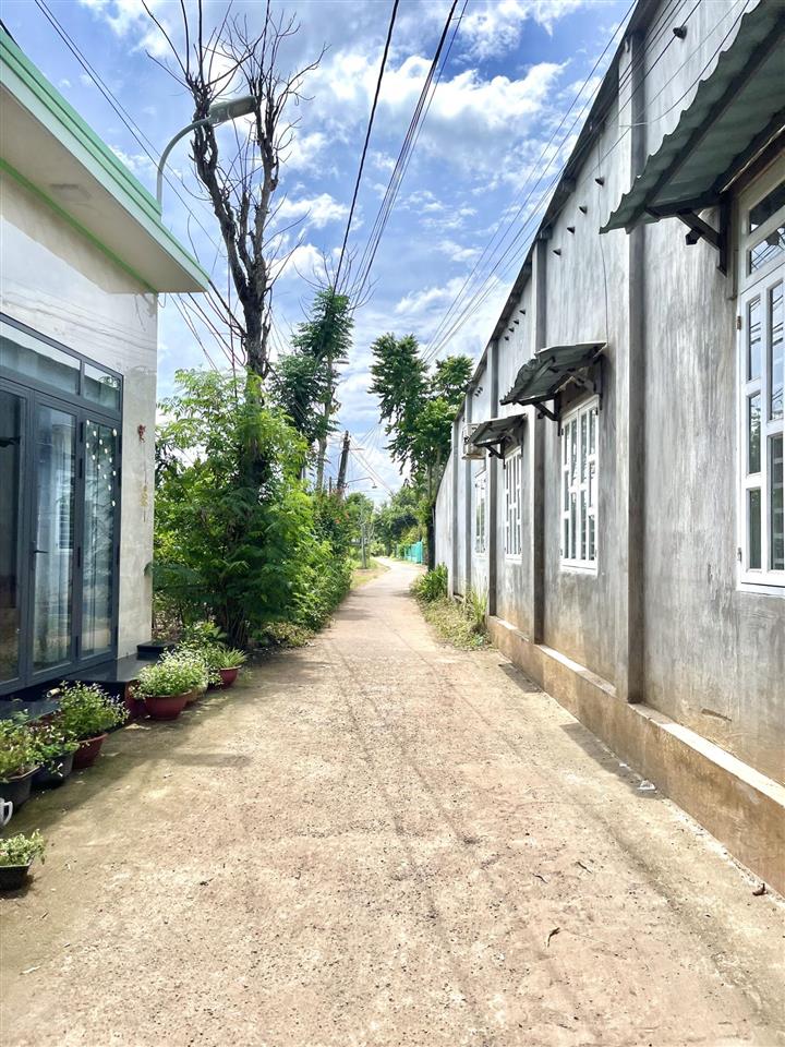 Chỉ 350 triệu có ngay nền 5x25 full thổ cư đường xe hơi gần ngã 4 bảo chánh