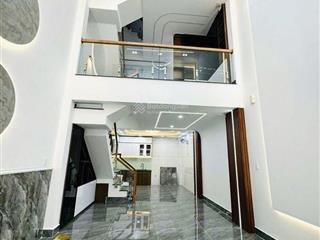 Lô góc 2 mt  nhà mới 5 tầng khu phân lô vip  67m2  ngang 8m  xe hơi vào nhà  ko lộ giới. ko qh