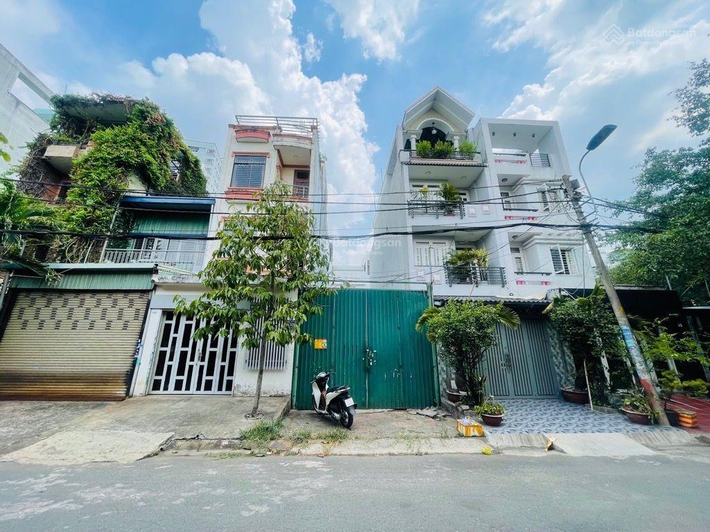 Bán đất vip tên lửa  mt đường 10m (4.5 x 23m)  view công viên chỉ 10 tỷ(tl) shr