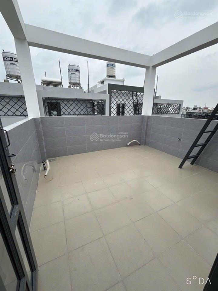 Bán nhà đẹp gần 4 xã  5 tầng  tên lửa h xe hơi (70m2) 4pn chỉ  7.3 tỷ (tl) sổ hồng riêng