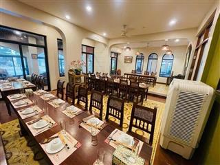 Nhà biệt thự 366 m2 mặt phố hà đông  hà nội  lô góc  vỉa hè 10m  kinh doanh sầm uất