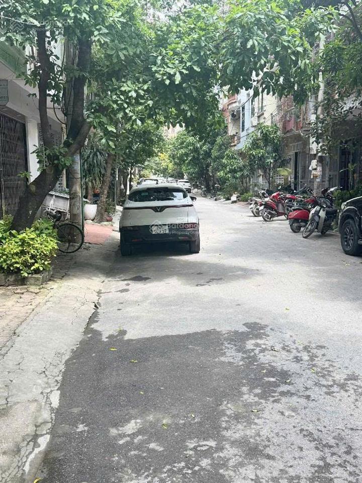 Nhà 2 mặt phố vip mộ lao hà đông hà nội vỉa hè đá bóng kinh doanh tấp nập