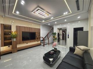 Nhà mới tinh gần ubnd tây mỗ 45m hơn 8 tỷ thang máy ô tô gần nhà vị trí đẹp ngay ub