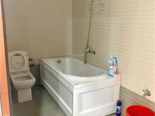 Bán nhà mặt tiền 3/2 gần cổng bệnh viện