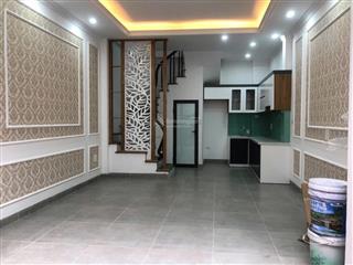 Gần tttm thanh trì, nhà dân xây, ngõ nông, lô góc 10m ra ô tô 34m2, 4 tầng, 5,65 tỷ
